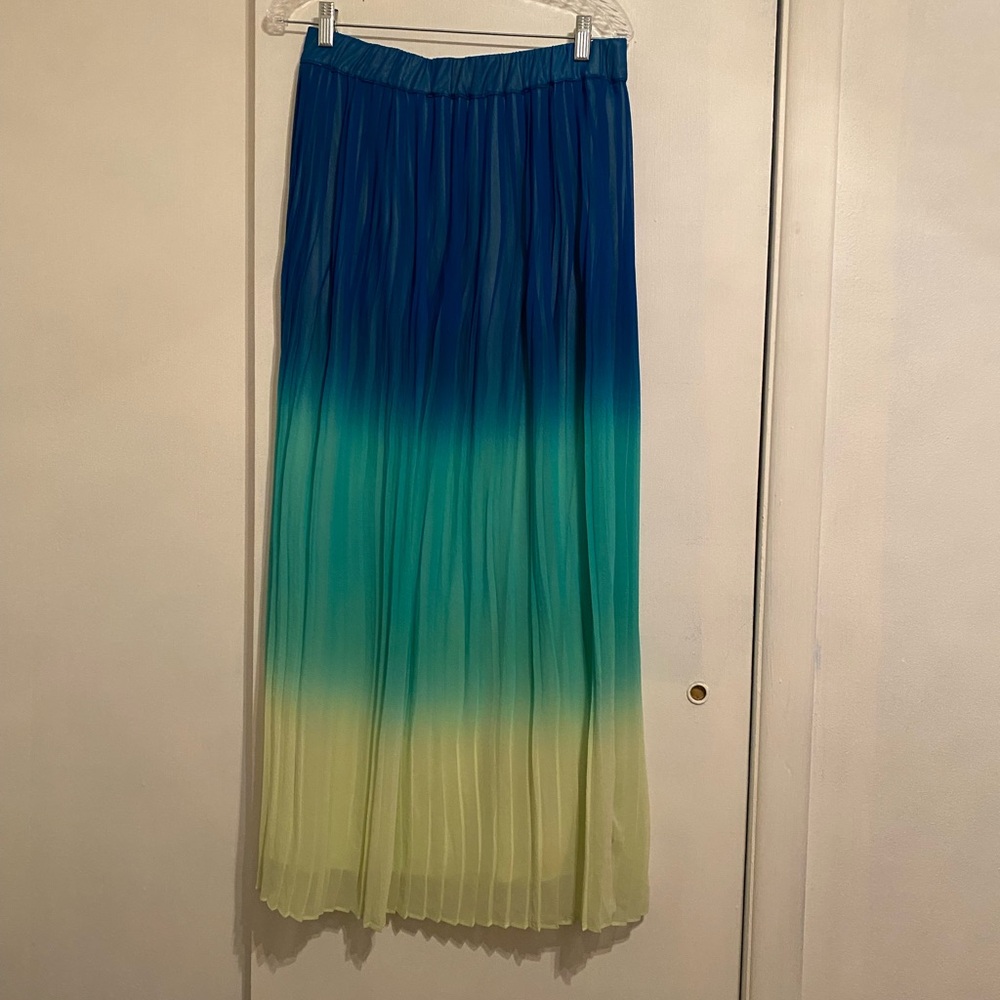 New York & Company Blue and Green Ombre Pleated Flowy Maxi Skirt, Women’s (S),